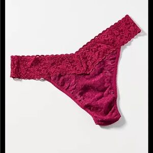 Hanky Panky Lace Thong - Deep Red